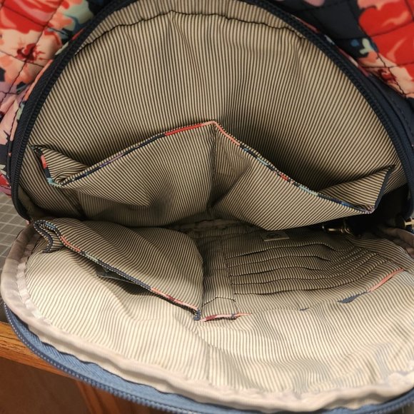 Travelon Anti-theft Backpack - EUC - Picture 2 of 7